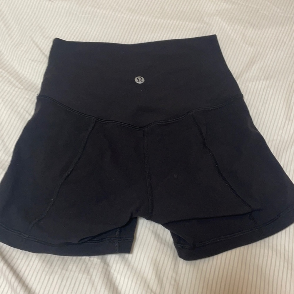 Lululemon spandex shorts